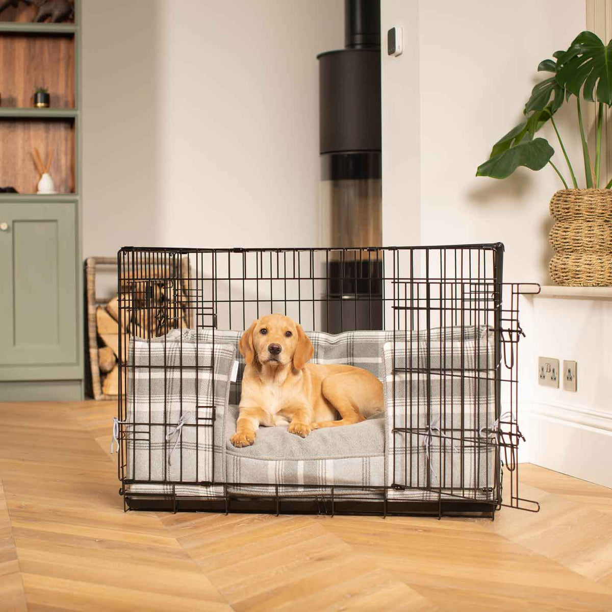 Dog Crate with Cushion & Bumper in Balmoral Dove Grey Tweed, view 3