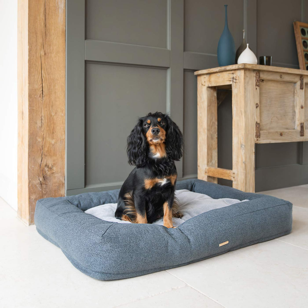 Comfort Cube Dog Bed in Anthracite, view 3
