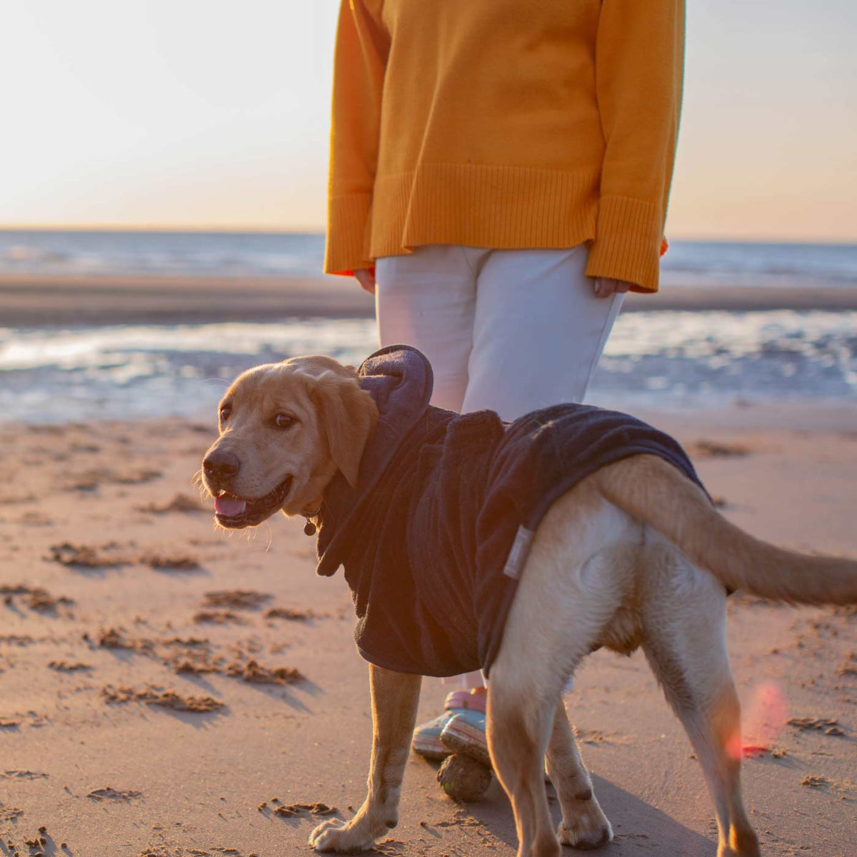 Bamboo Drying Coat in Navy, view 7