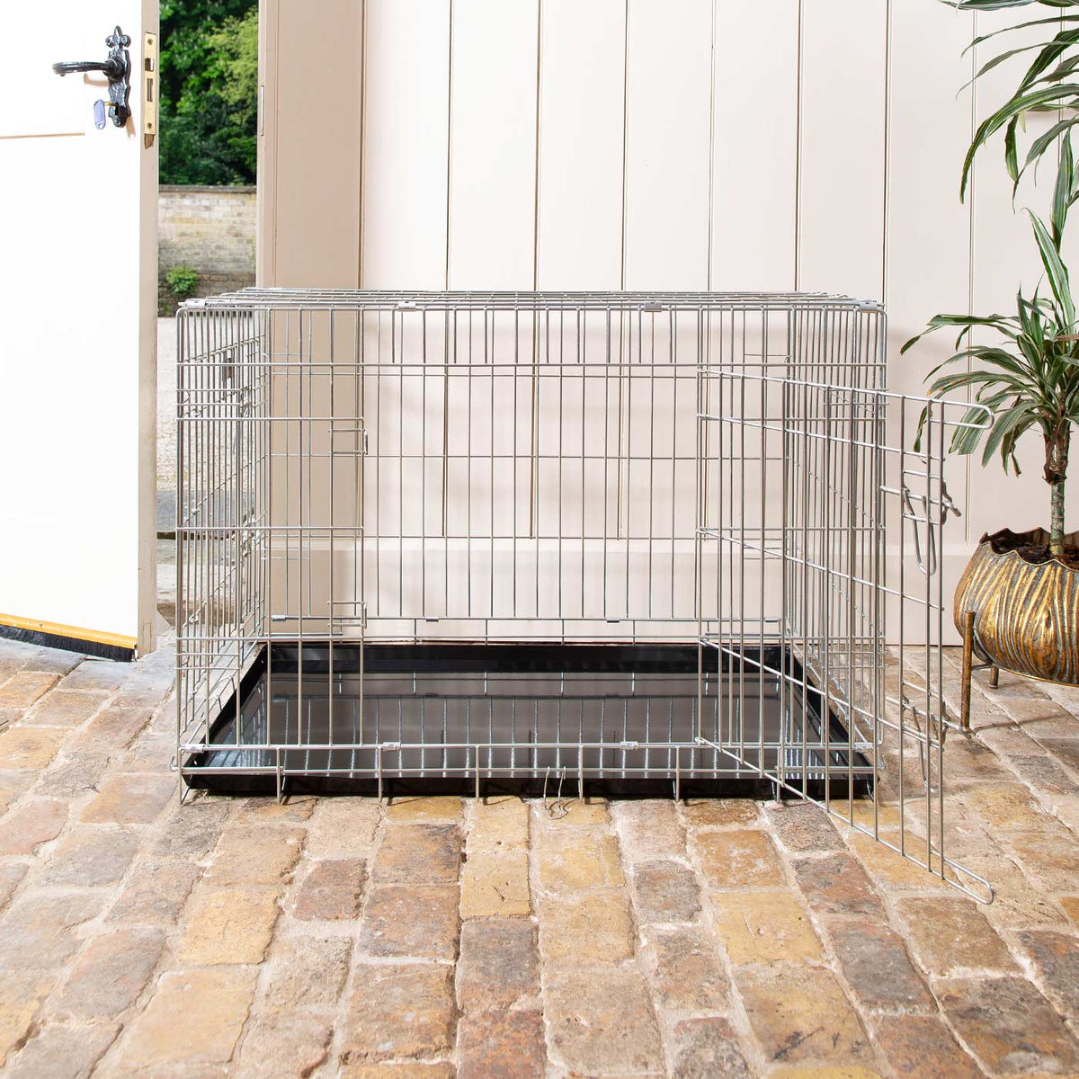 Heavy Duty Deluxe Dog Crate in Silver