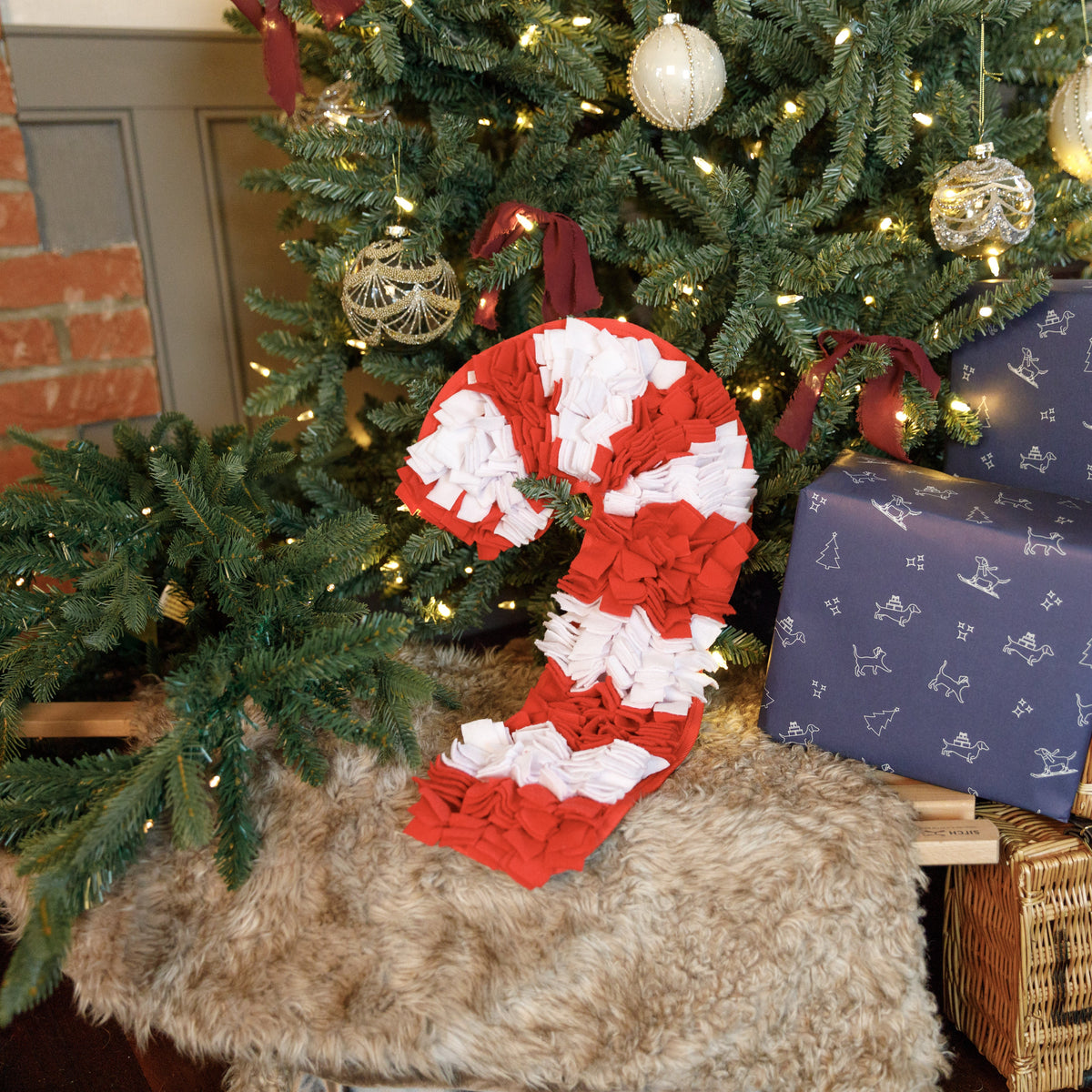 House of Paws Candy Cane Snuffle Mat Christmas Toy