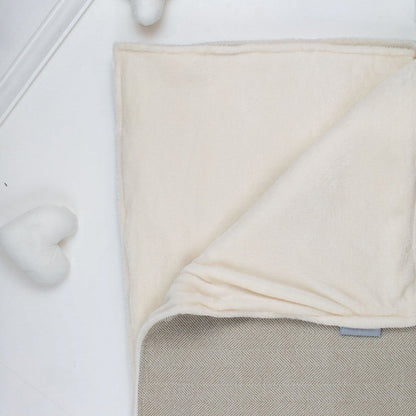 Cat & Kitten Blanket in Herringbone Tweed, view 4
