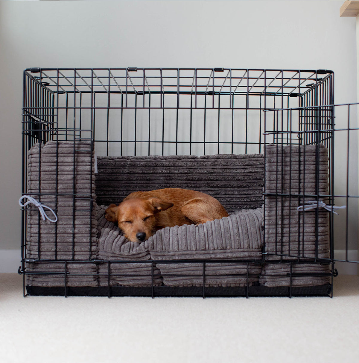 Dog Crate Bumper in Dark Grey Essentials Plush