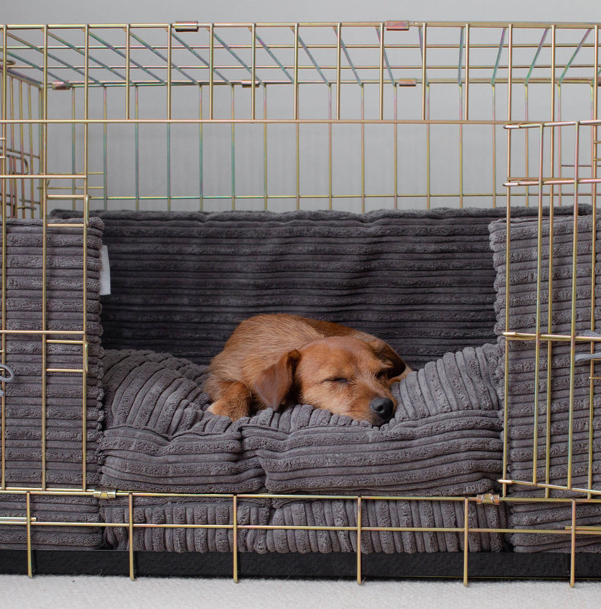 Dog Crate Bumper in Dark Grey Essentials Plush, view 7