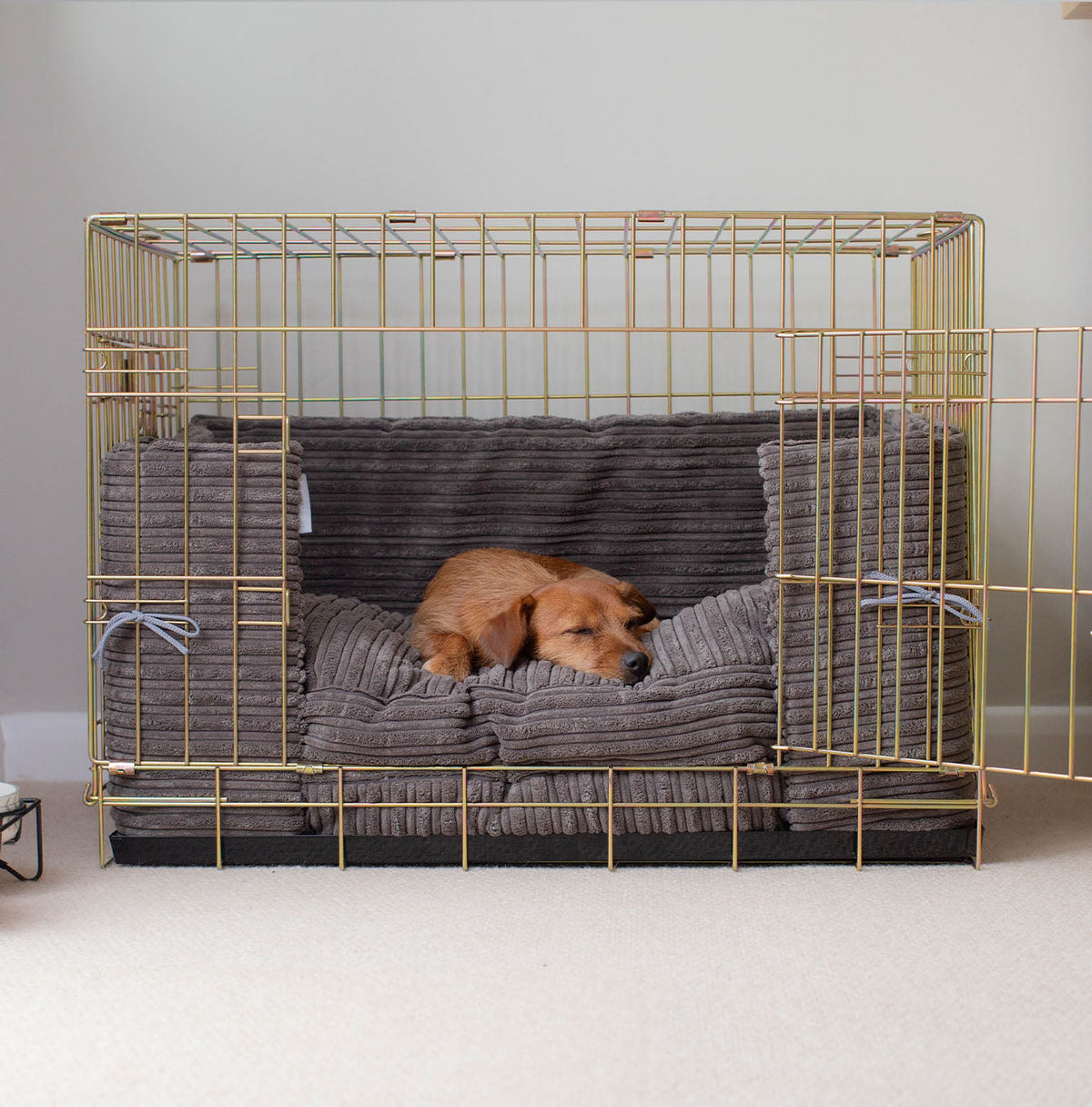 Dog Crate Bumper in Dark Grey Essentials Plush, view 6