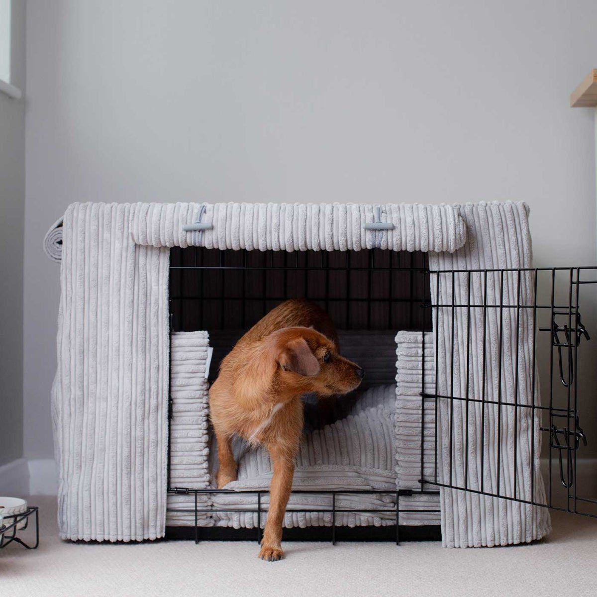 Dog Crate Set in Light Grey Essentials Plush, view 2