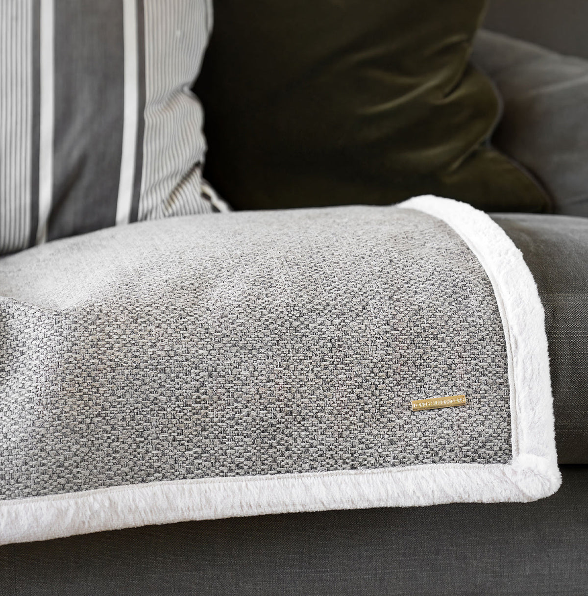 Essentials Herdwick Blanket in Pebble, view 3