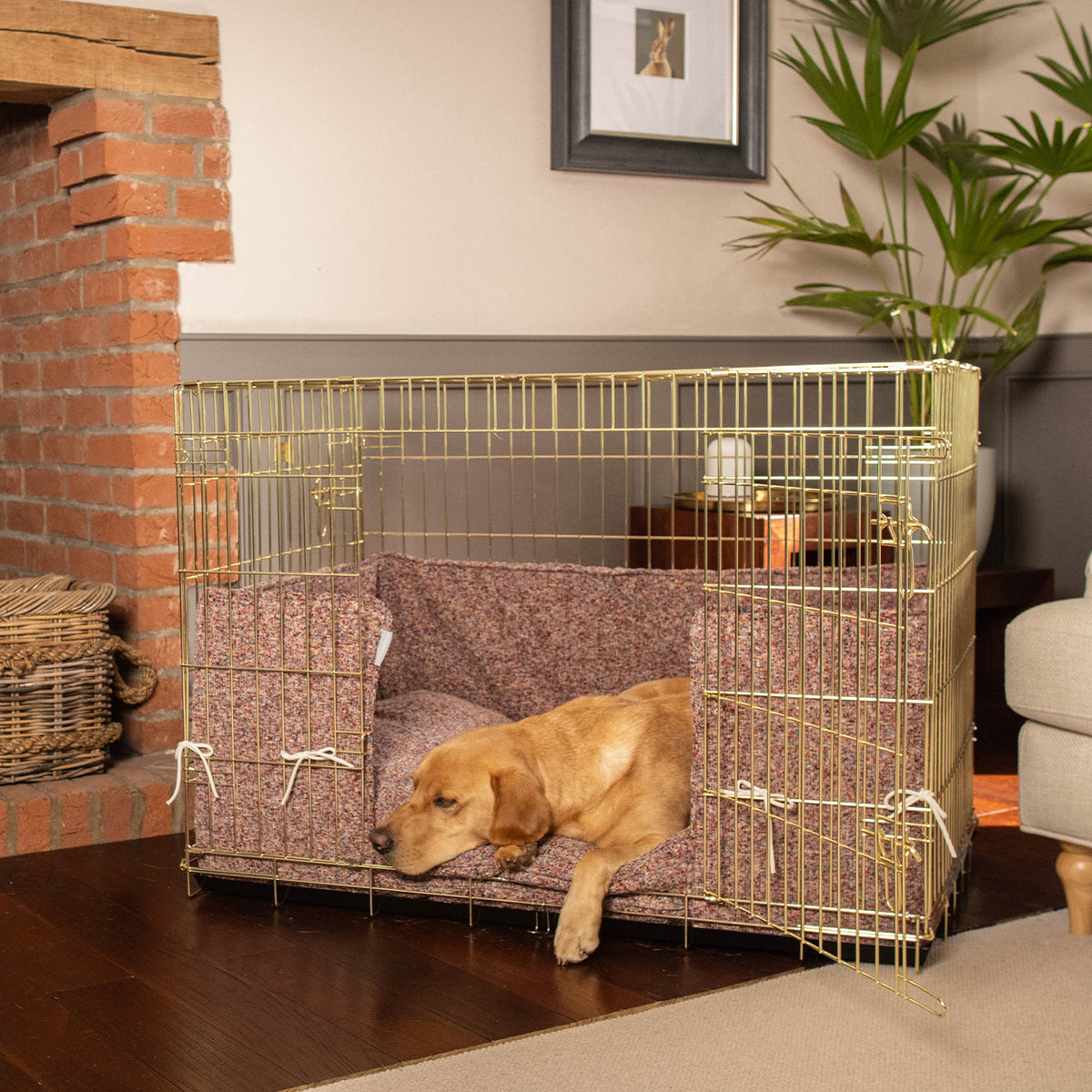 Dog Crate with Cushion & Bumper in Rose Quartz Minerals, view 2