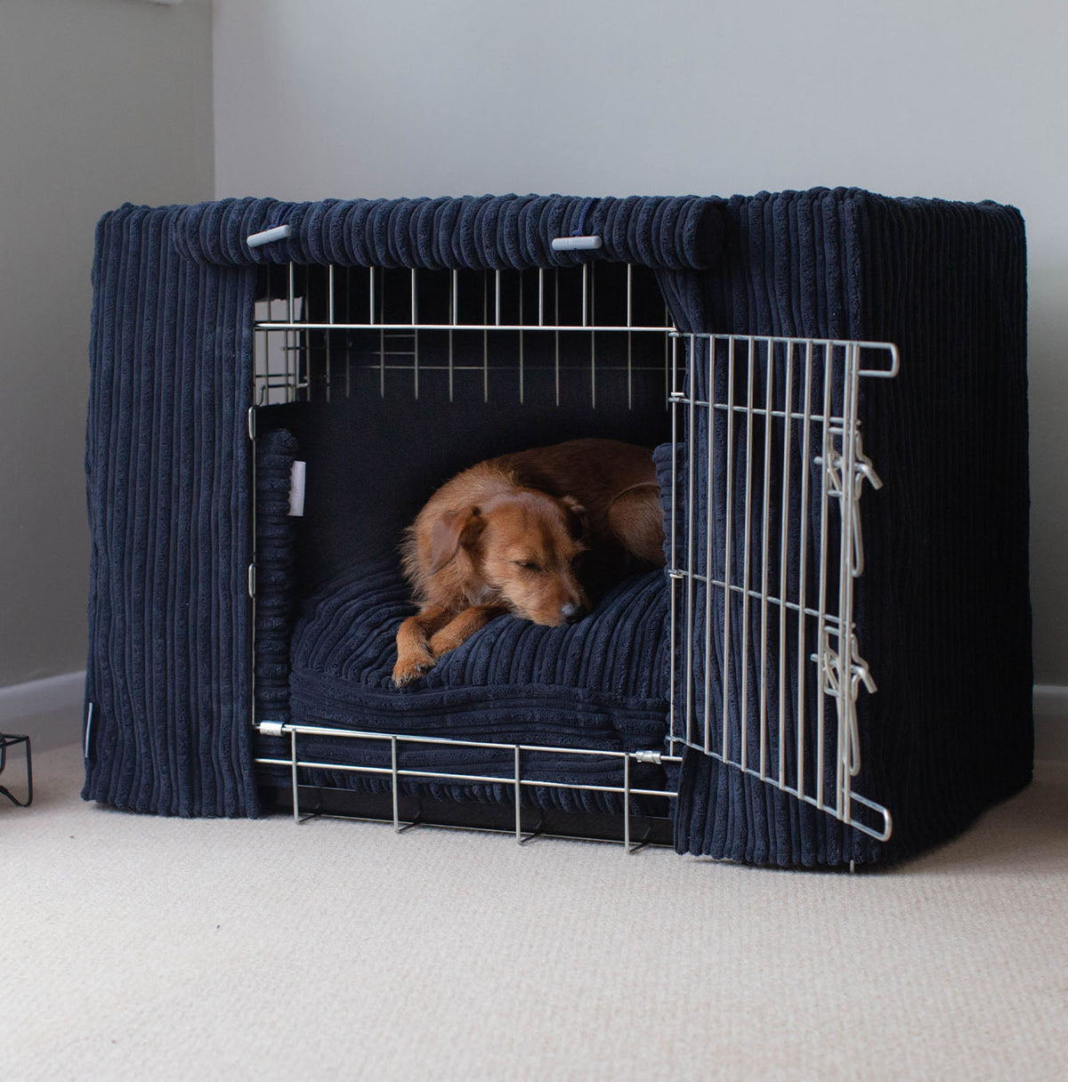 Dog Crate Set in Navy Essentials Plush